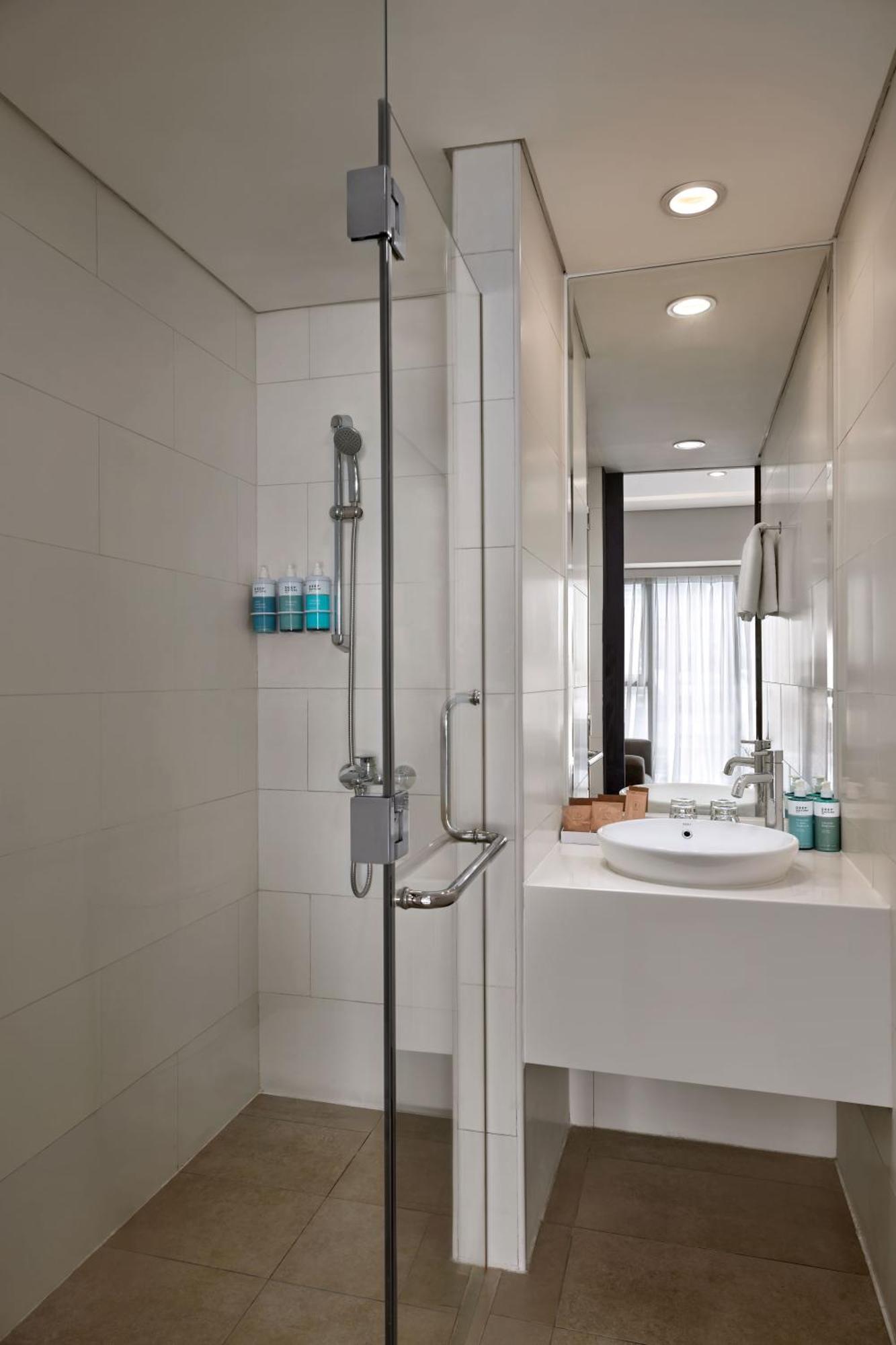 הו צ'י מין סיטי Novotel Living Saigon South מראה חיצוני תמונה