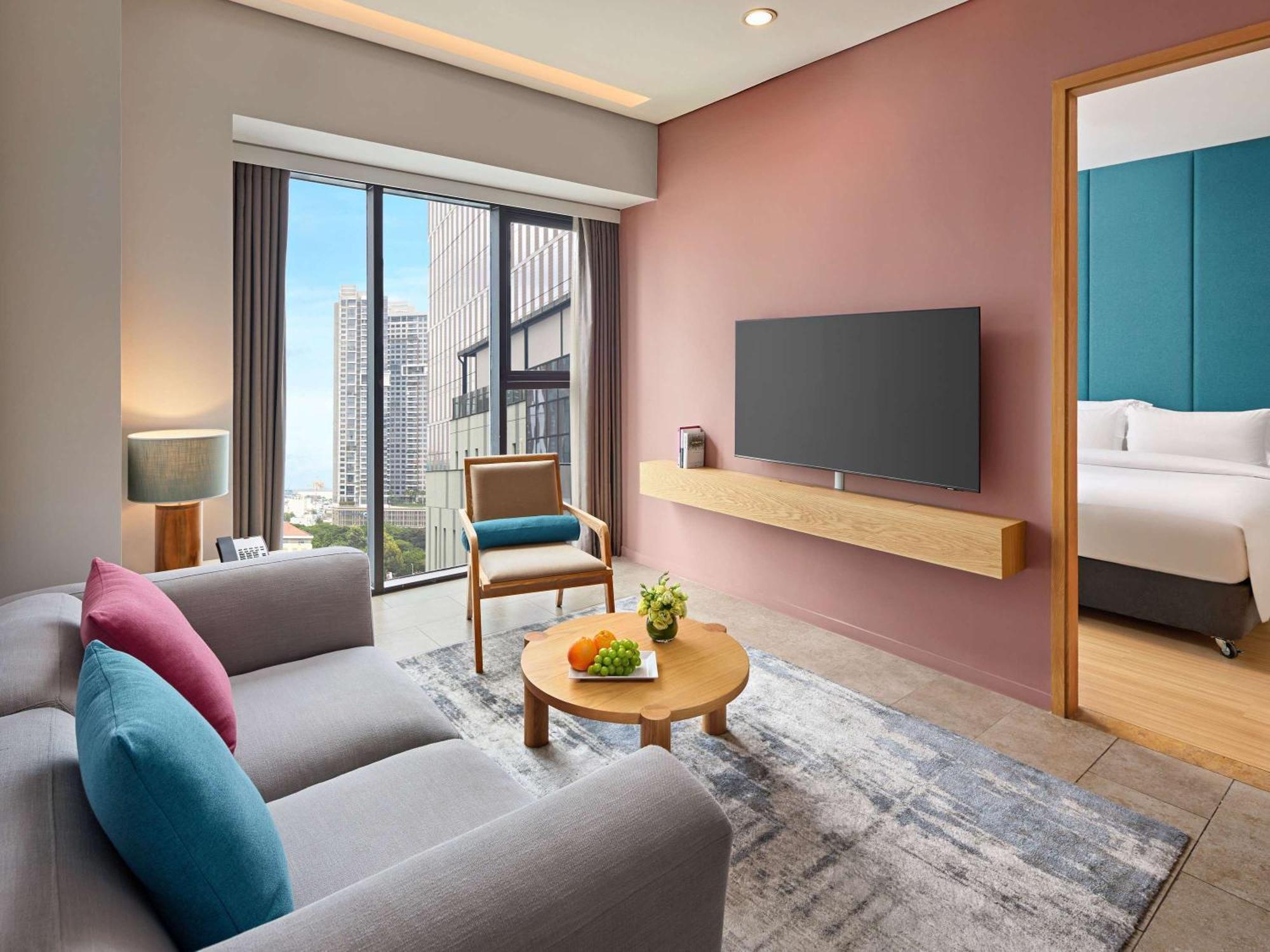 הו צ'י מין סיטי Novotel Living Saigon South מראה חיצוני תמונה
