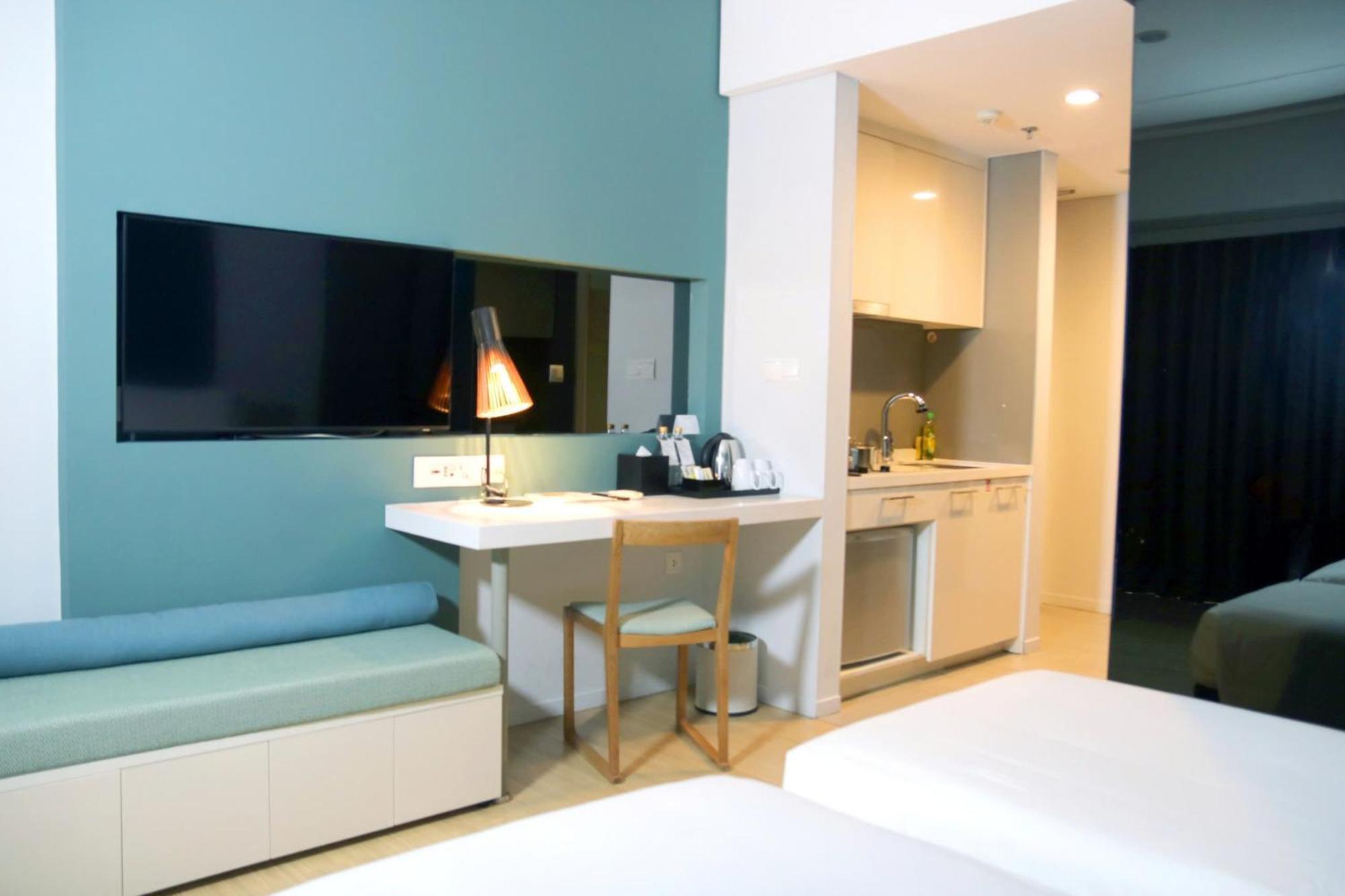 הו צ'י מין סיטי Novotel Living Saigon South מראה חיצוני תמונה