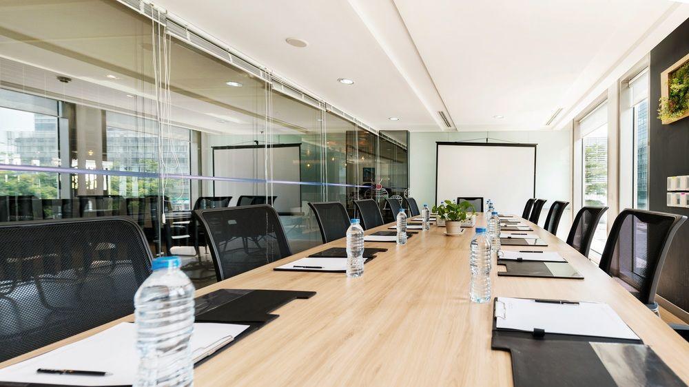 הו צ'י מין סיטי Novotel Living Saigon South מראה חיצוני תמונה