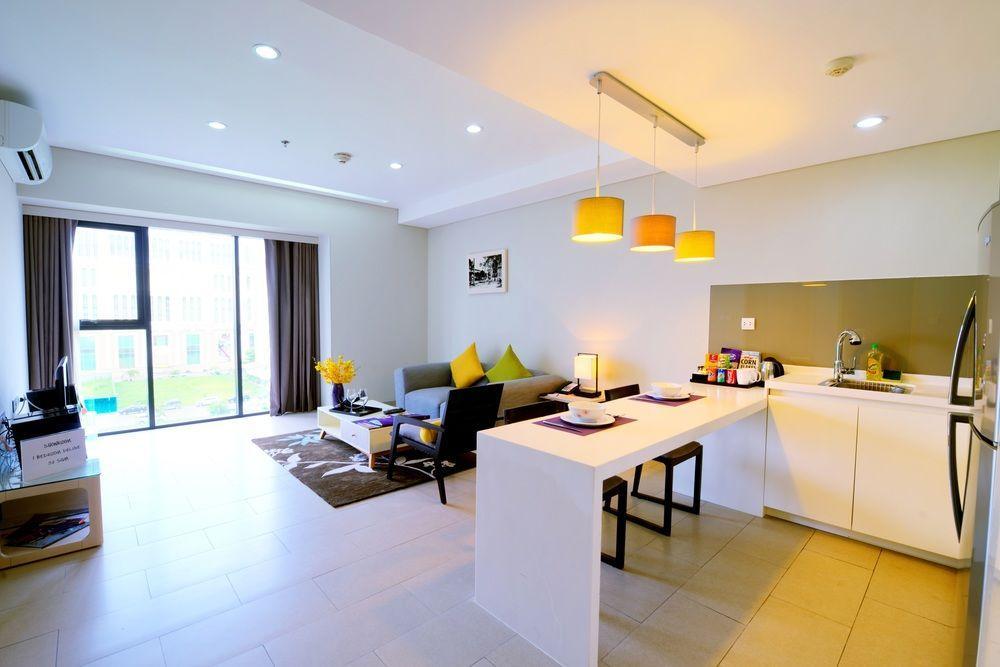 הו צ'י מין סיטי Novotel Living Saigon South מראה חיצוני תמונה