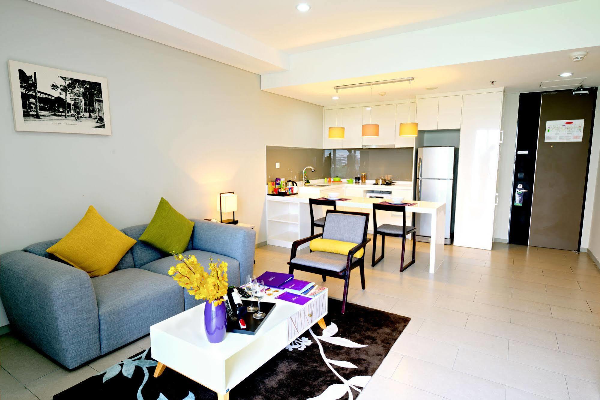 הו צ'י מין סיטי Novotel Living Saigon South מראה חיצוני תמונה